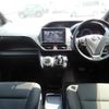 toyota voxy 2017 CFJ1528465 image 18