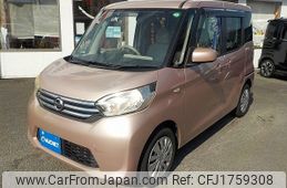 nissan dayz-roox 2014 CFJ1759308