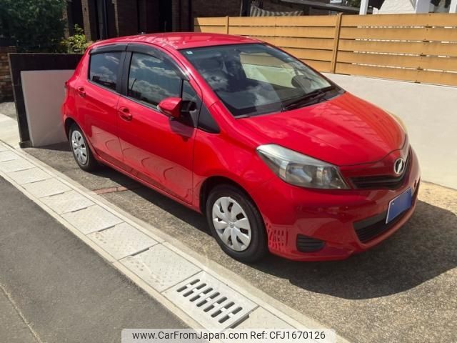 toyota vitz 2012 CFJ1670126 image 2