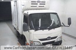 hino dutro 2015 CFJ1615440