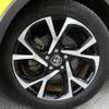 toyota c-hr 2017 quick_quick_DAA-ZYX10_ZYX10-2024741 image 15