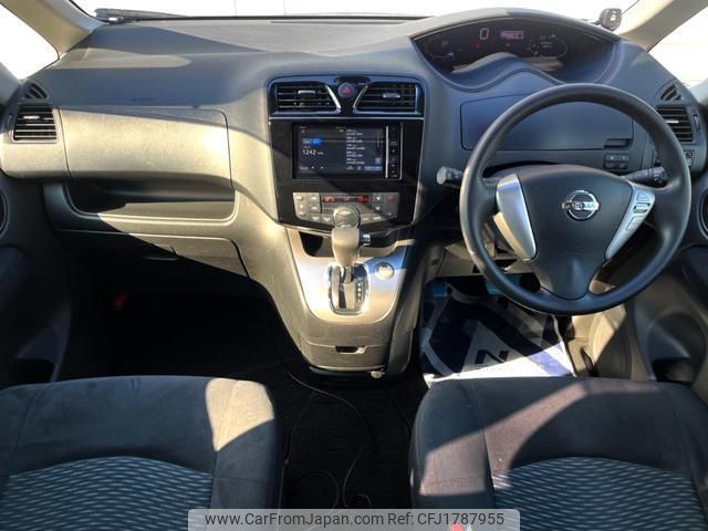 nissan serena 2016 CFJ1787955 image 2