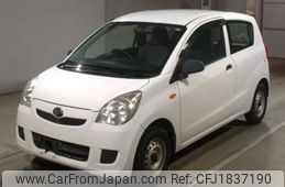 daihatsu mira-van 2013 CFJ1837190