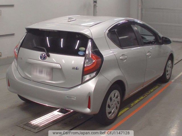 toyota aqua 2017 -TOYOTA--AQUA NHP10-6670912---TOYOTA--AQUA NHP10-6670912- image 2