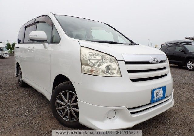 toyota noah 2007 REALMOTOR_N2024060153F-24 image 2