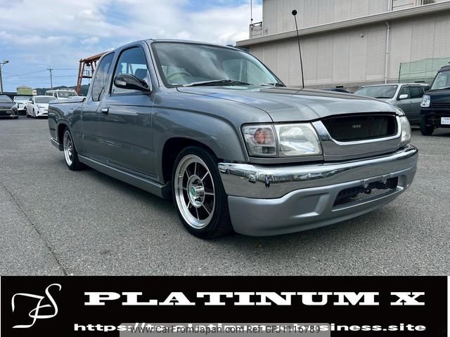 toyota hilux-sports-pick-up 2003 GOO_NET_EXCHANGE_0801915A30250501W001 image 1