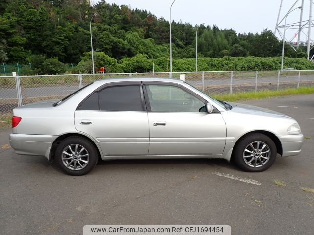 toyota carina 2001 CFJ1694454 image 1