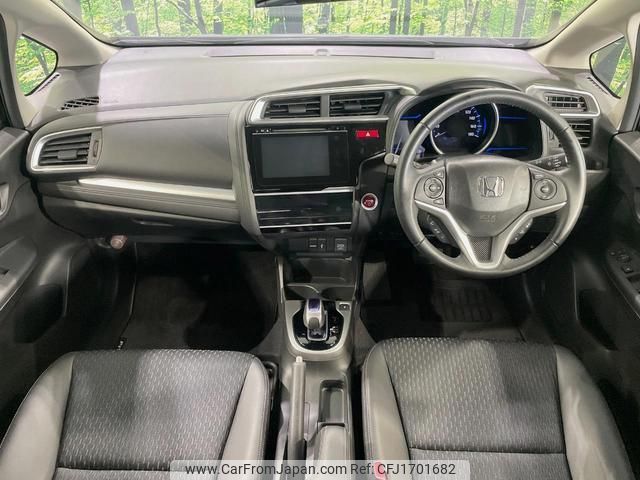 honda fit-hybrid 2014 CFJ1701682 image 2