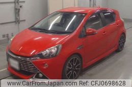 toyota aqua 2014 -TOYOTA--AQUA DAA-NHP10--NHP10-2340515---TOYOTA--AQUA DAA-NHP10--NHP10-2340515-