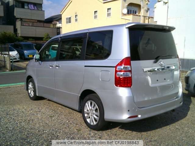 toyota noah 2012 -TOYOTA--Noah DBA-ZRR75W--ZRR75W-0090607---TOYOTA--Noah DBA-ZRR75W--ZRR75W-0090607- image 2