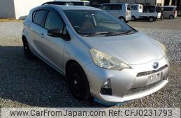 toyota aqua 2013 -TOYOTA--AQUA DAA-NHP10--NHP10-6195199---TOYOTA--AQUA DAA-NHP10--NHP10-6195199-