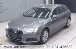 audi a4 2018 -AUDI--Audi A4 8WCYRF-WAUZZZF41JA017555---AUDI--Audi A4 8WCYRF-WAUZZZF41JA017555-
