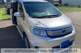 honda freed-spike 2016 CFJ1681634