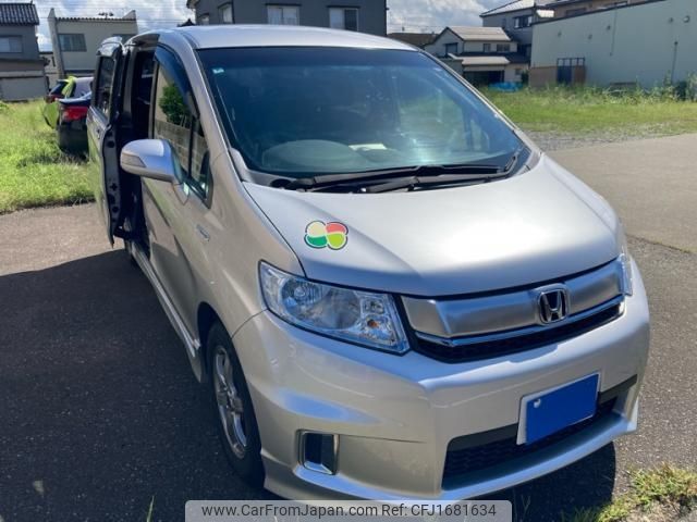 honda freed-spike 2016 CFJ1681634 image 1