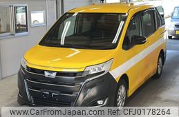 toyota noah 2018 -TOYOTA--Noah ZWR80G-0301832---TOYOTA--Noah ZWR80G-0301832-