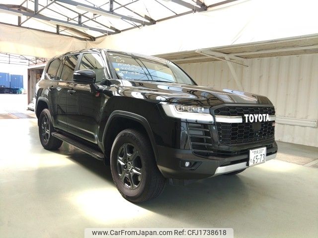 toyota land-cruiser 2023 CFJ1738618 image 1