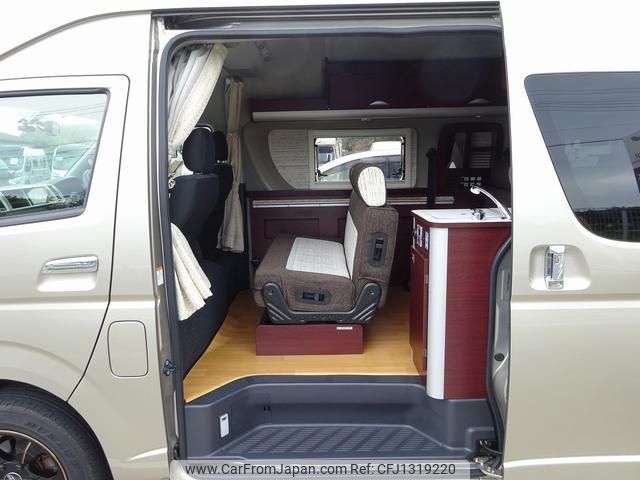 toyota hiace-van 2018 GOO_JP_700050416230250621001 image 1