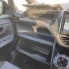 toyota voxy 2017 CFJ1859909 image 7