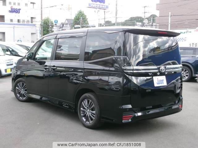 toyota voxy 2023 CFJ1851008 image 2