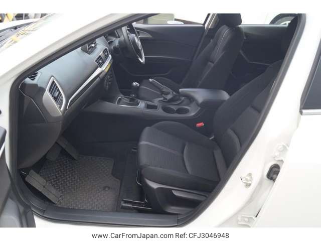 2016 Mazda Axela BM6FJカイ - Car Price $7,625