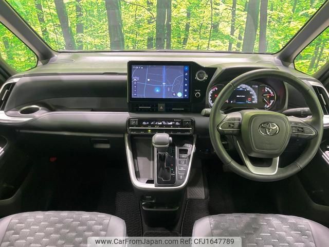 toyota voxy 2022 CFJ1647789 image 2