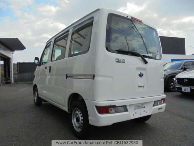 toyota pixis-van 2021 CFJ1632930 image 2