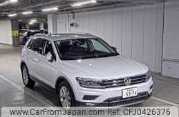 volkswagen tiguan 2018 -VOLKSWAGEN--VW Tiguan WVGZZZ5NZJW980564---VOLKSWAGEN--VW Tiguan WVGZZZ5NZJW980564-