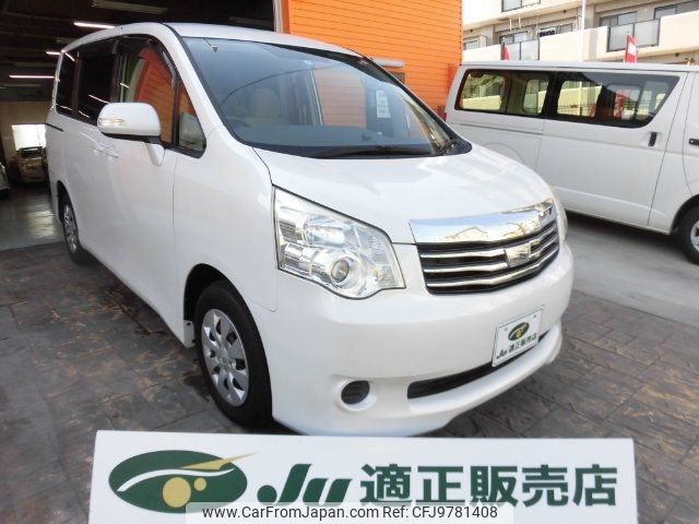 toyota noah 2012 -TOYOTA--Noah ZRR70G--0528072---TOYOTA--Noah ZRR70G--0528072- image 1