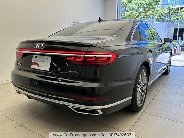 audi a8 2018 quick_quick_AAA-F8CXYF_WAUZZZF89JN017363 image 2