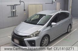 toyota prius-α 2015 CFJ1810271