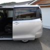 toyota voxy 2016 GOO_JP_700070659730240820001 image 39