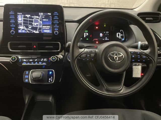 toyota aqua 2022 -TOYOTA--AQUA 6AA-MXPK11--MXPK11-2075784---TOYOTA--AQUA 6AA-MXPK11--MXPK11-2075784- image 2