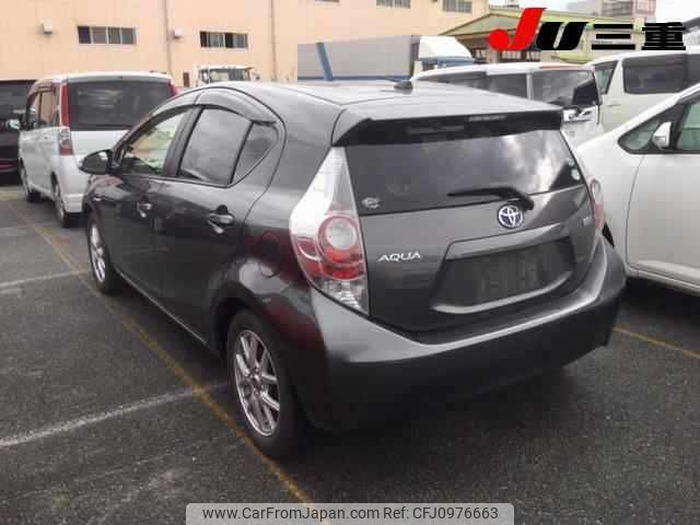 toyota aqua 2014 -TOYOTA--AQUA NHP10-6284231---TOYOTA--AQUA NHP10-6284231- image 2