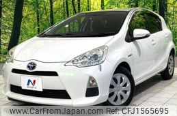 toyota aqua 2012 CFJ1565695
