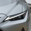 lexus is 2020 CFJ1794028 image 9