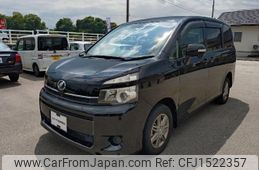 toyota voxy 2010 CFJ1522357