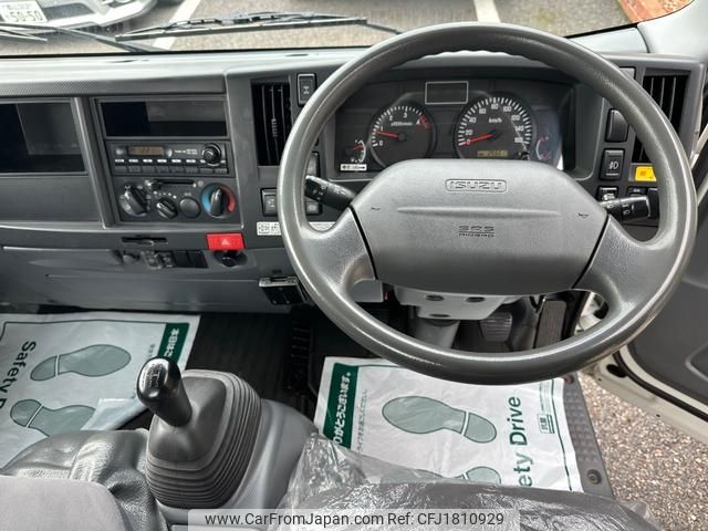 isuzu elf-truck 2011 CFJ1810929 image 2