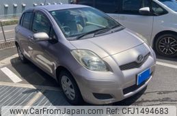 toyota vitz 2009 CFJ1494683