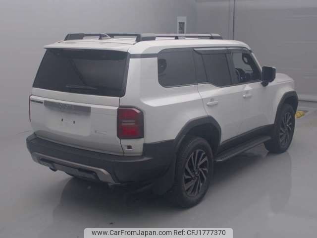 toyota land-cruiser-wagon 2024 CFJ1777370 image 2