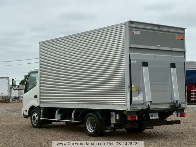 toyota dyna-truck 2024 CFJ1428225 image 2