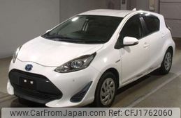 toyota aqua 2017 CFJ1762060