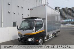 hino dutro 2018 CFJ1657764