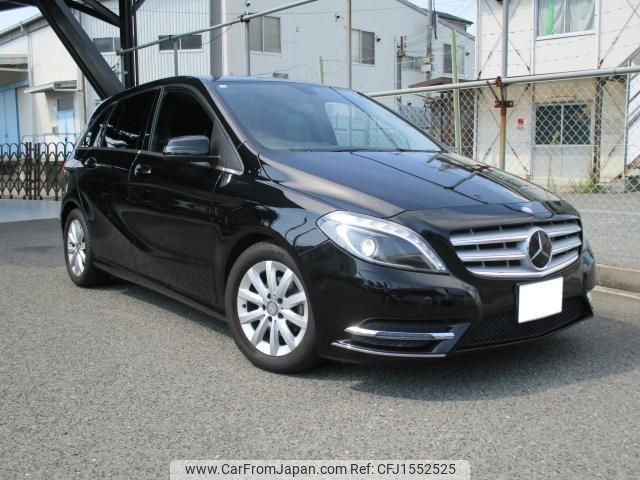 mercedes-benz b-class 2014 CFJ1552525 image 1