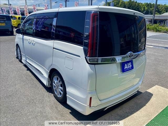 toyota noah 2018 -TOYOTA--Noah DBA-ZRR80G--ZRR80-0421324---TOYOTA--Noah DBA-ZRR80G--ZRR80-0421324- image 2