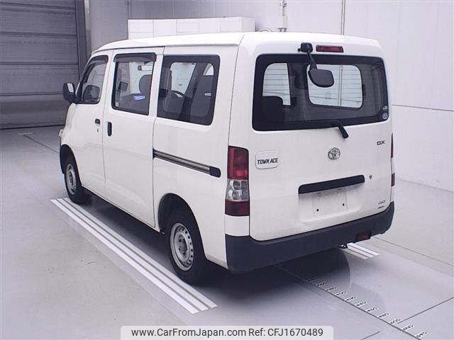 toyota townace-van 2017 CFJ1670489 image 2