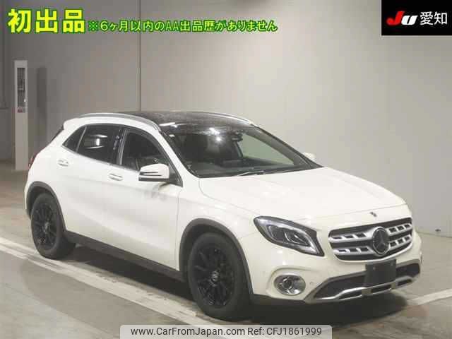 mercedes-benz gla-class 2017 CFJ1861999 image 1