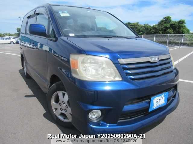 toyota noah 2004 3282185-Y2025060290A-21 image 1