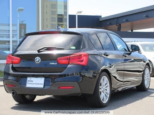 bmw 1-series 2017 quick_quick_LDA-1S20_WBA1S520405G82148 image 2