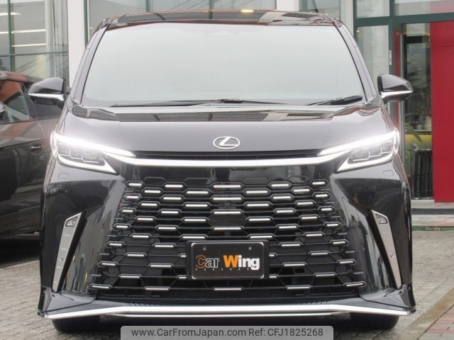 lexus lexus-lm 2024 CFJ1825268 image 2