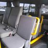 toyota hiace-van 2004 CFJ1782960 image 11